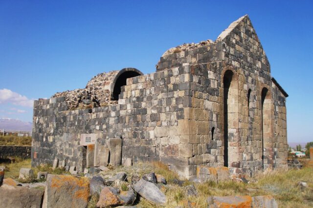 Kotavank: Grigor Supan’s 9th-Century Church Above Nerkin Getashen, and the Sevan South-Shore Loop