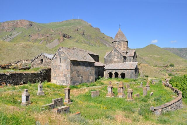 Vorotnavank Monastery and the Vorotan Gorge: A Queen’s Church Above the Canyon Near Sisian